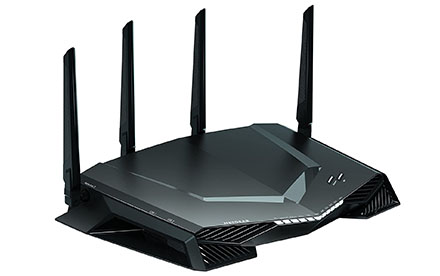 NETGEAR Nighthawk Pro Gaming XR500 Router Wi-Fi con 4 puertos Ethernet y velocidades inalámbricas de hasta 2,6 Gbps, AC2600, optimizado para bajo ping.